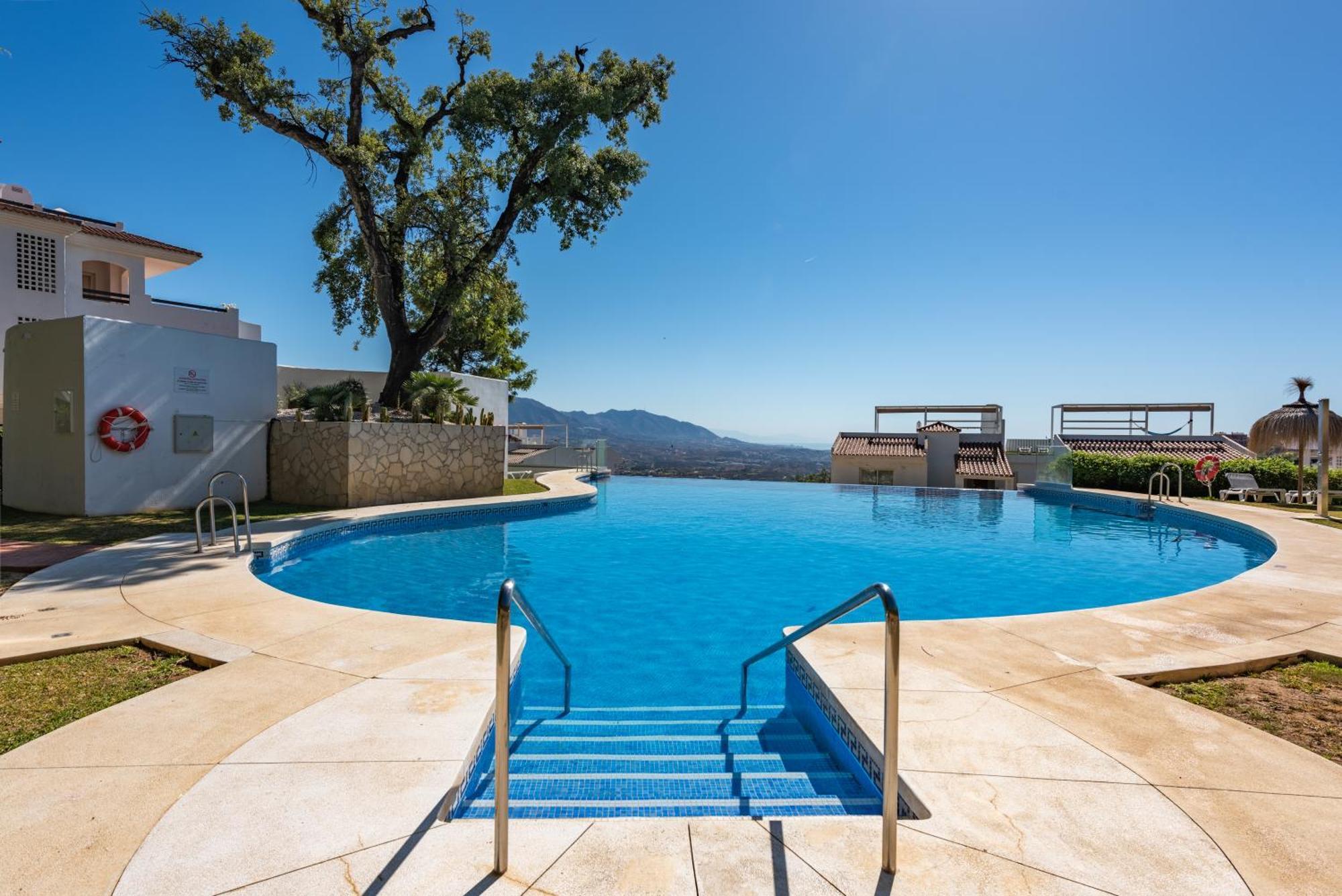 Modern Serene Retreat In Marbella East Ojen Exterior photo